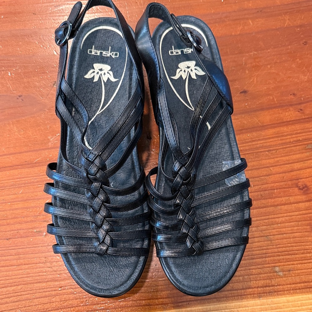 Dansko Strappy Black Sandals for Women SZ 11 NWOB